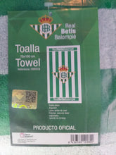 Cargar imagen en el visor de la galería, Toalla playa Real Betis Balompié Rayas
